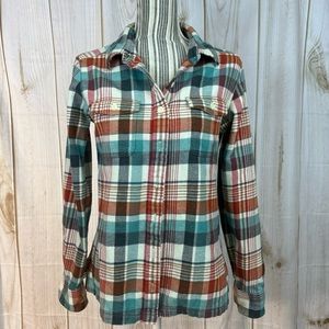 Patagonia Ladies Long Sleeve Fjord Flannel Size 6